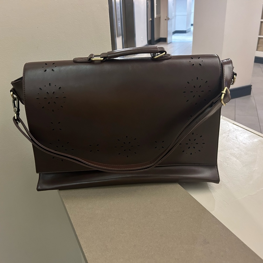 Walasa Brown Leather Briefcase with Structured Design and Top Handle